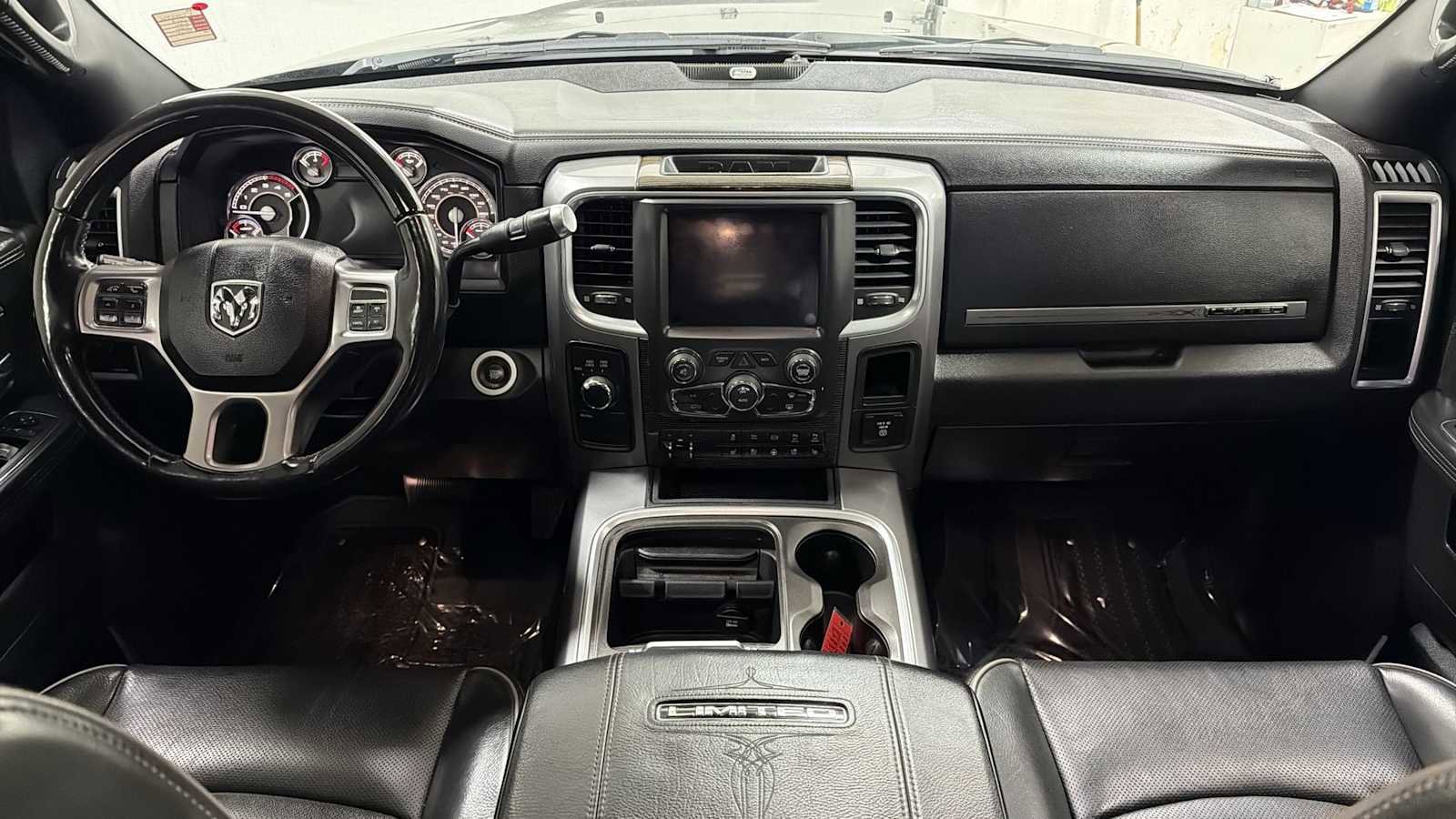 Used 2018 RAM 3500 Laramie Longhorn AWD/4WD image 27