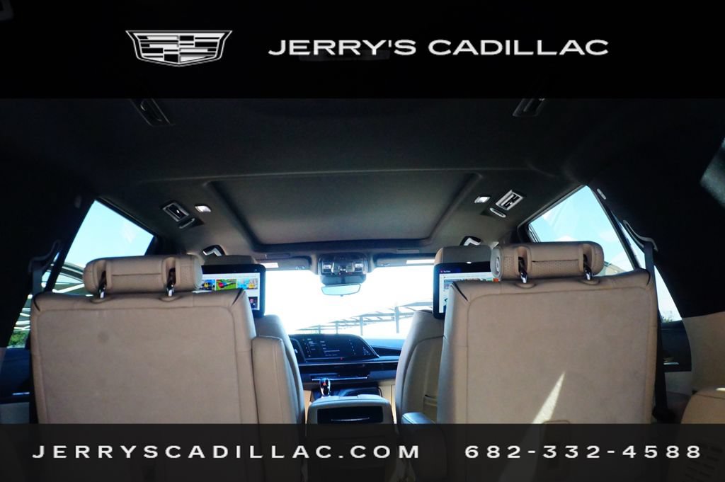 Used 2024 Cadillac Escalade Premium Luxury w/ Performance Package AWD/4WD image 26