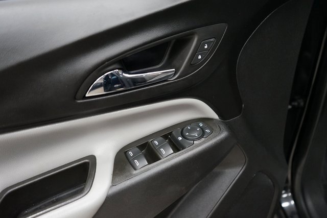 Used 2023 Chevrolet Equinox LS w/ Driver Confidence II Package image 24