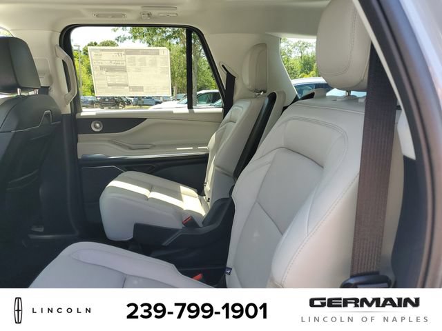 New 2026 Lincoln Navigator L Reserve AWD/4WD image 19