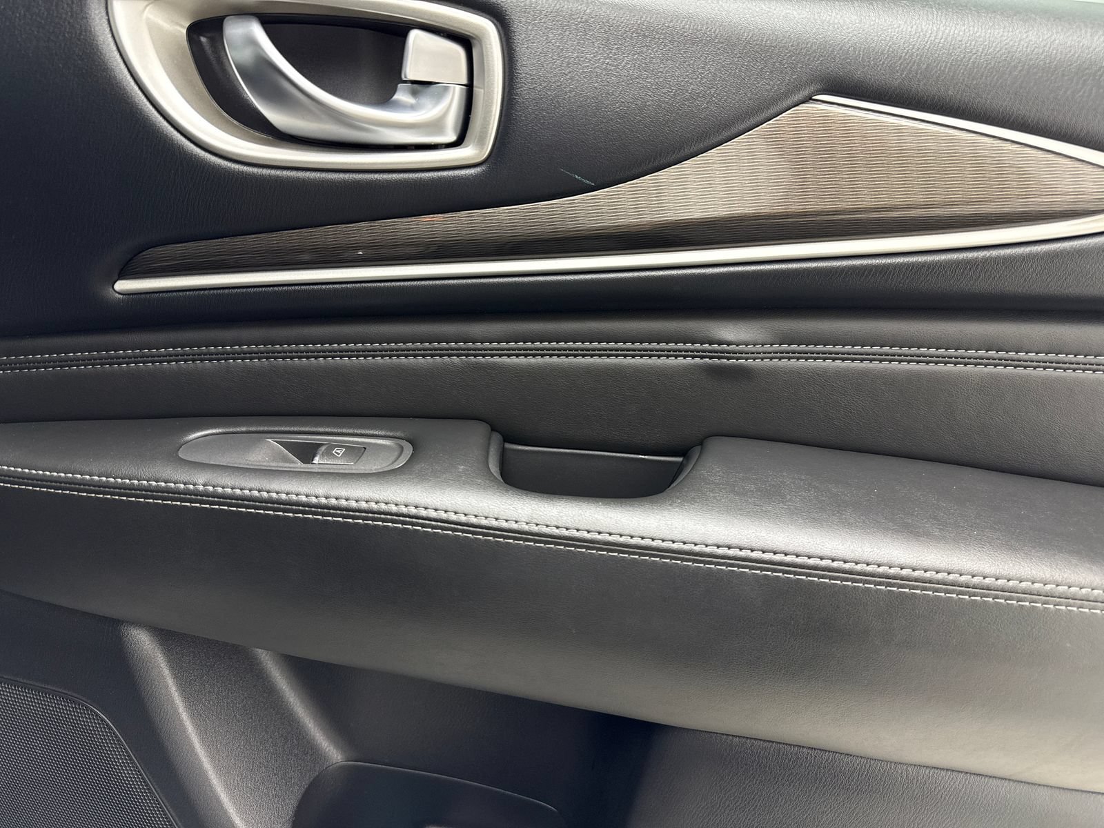 Used 2018 INFINITI QX60 FWD image 46