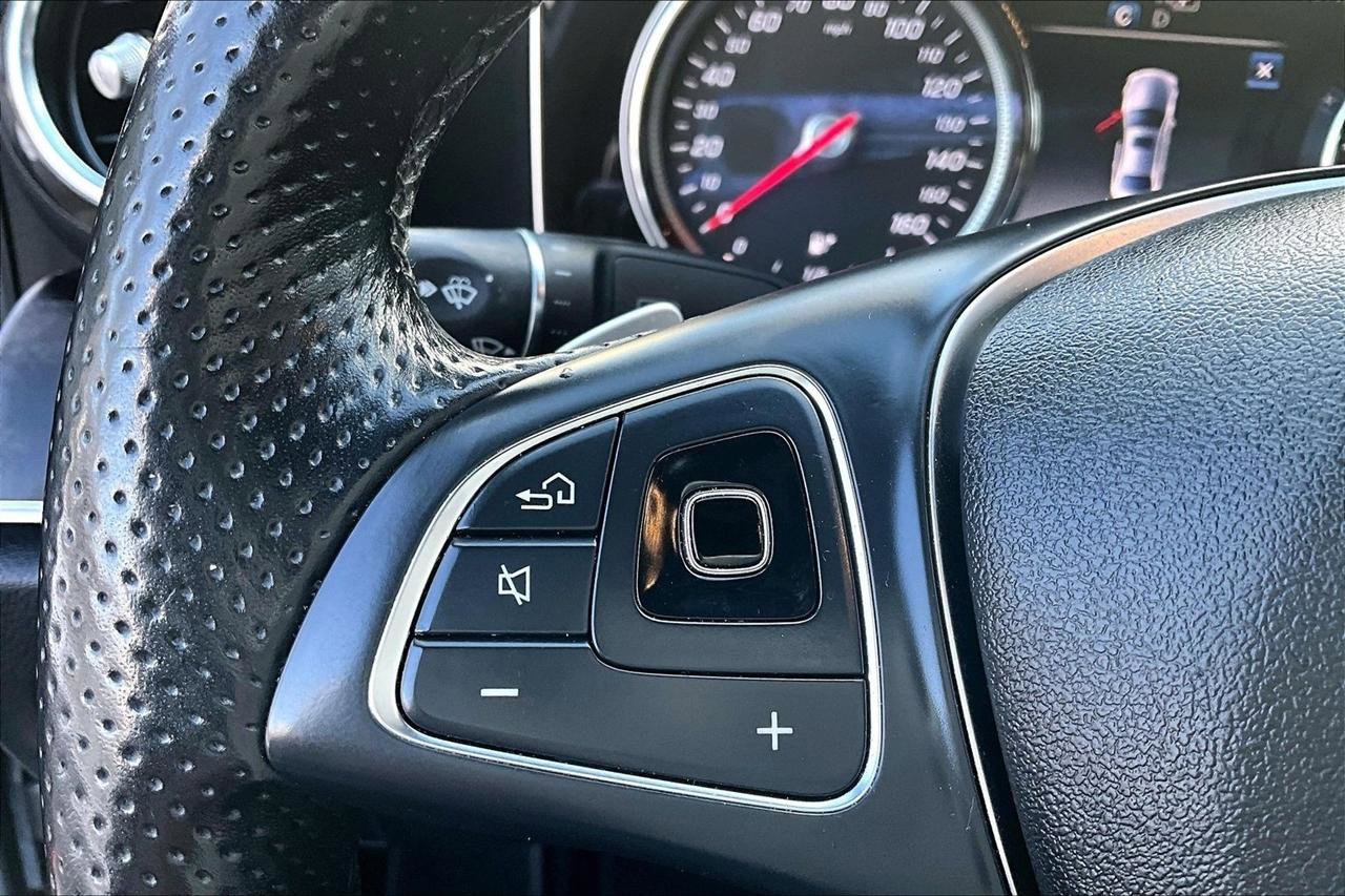 Used 2018 Mercedes-Benz E 300 4MATIC w/ Premium 1 Package image 11