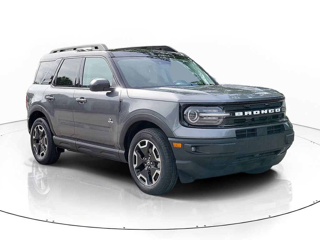 Certified 2024 Ford Bronco Sport Outer Banks w/ Tech Package AWD/4WD image 2