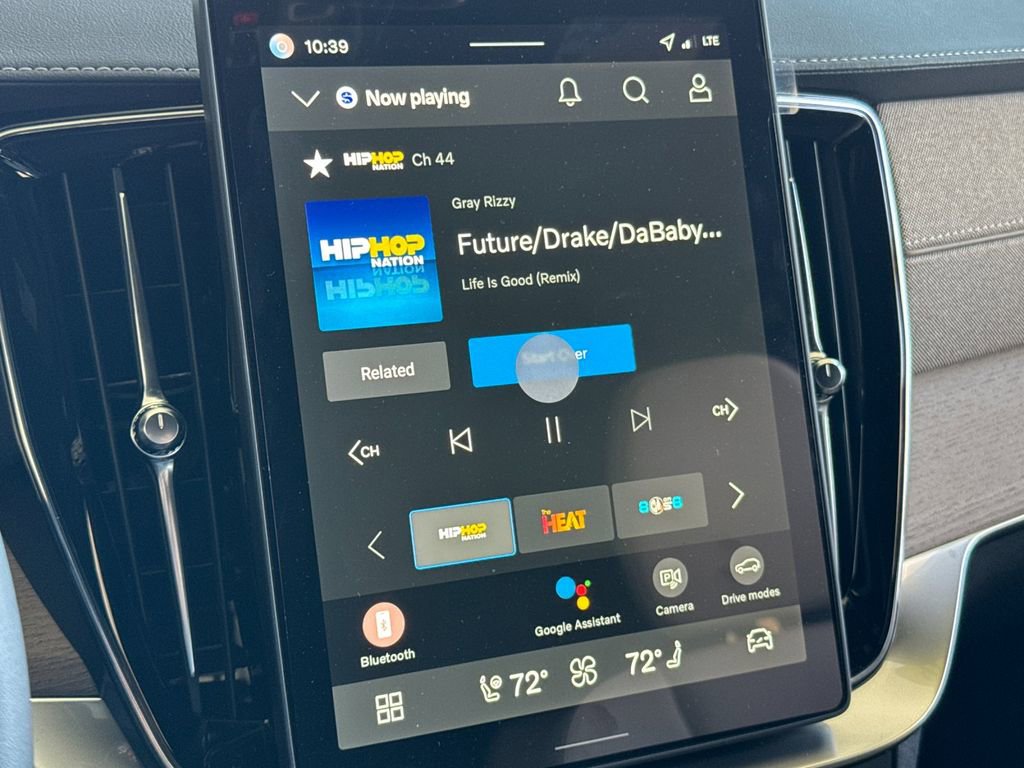 New 2026 Volvo XC90 B6 Plus w/ Protection Package Premier image 18