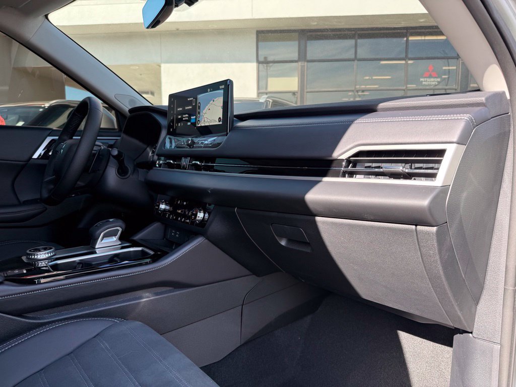 New 2026 Mitsubishi Outlander SE AWD/4WD image 17