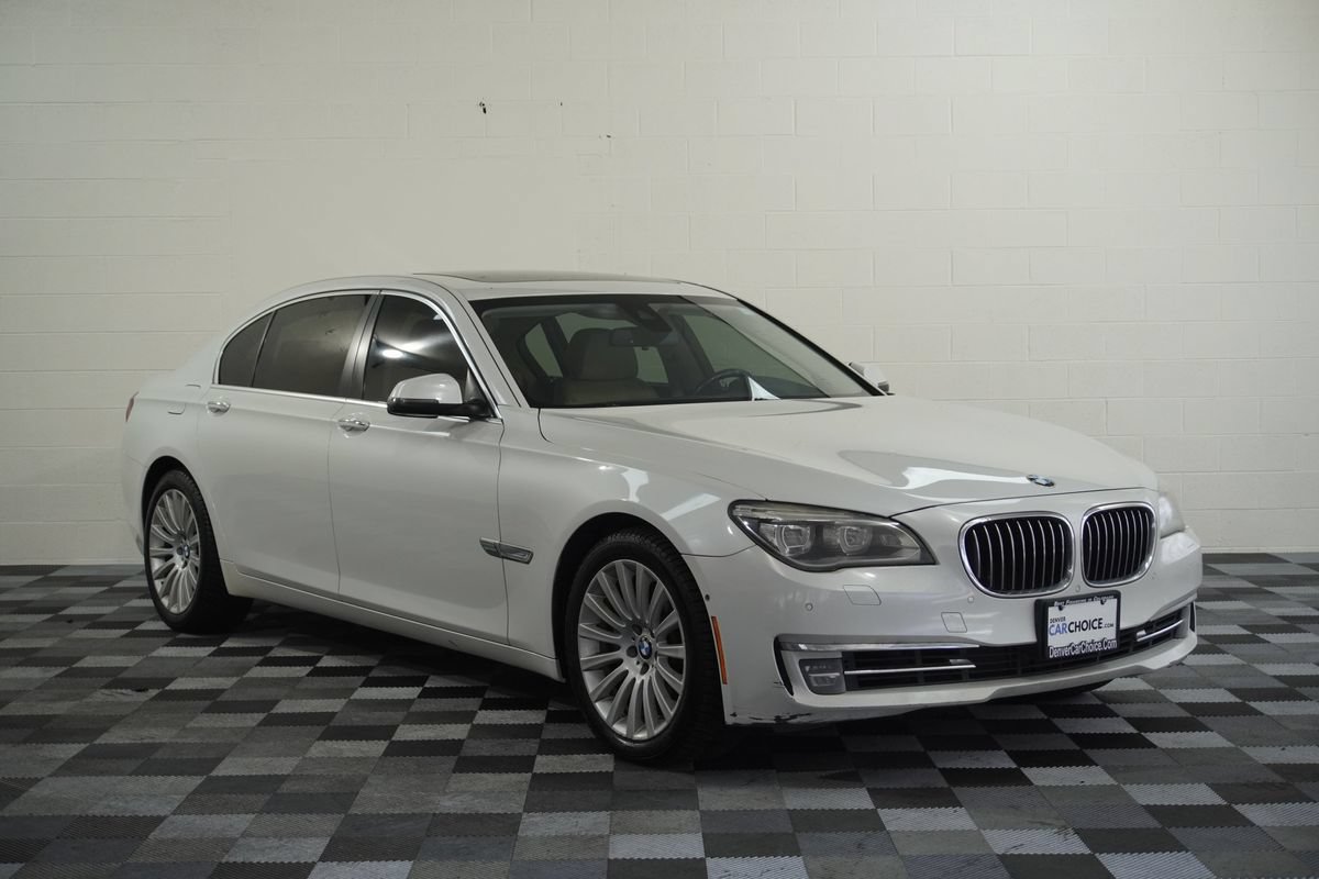 Used 2013 BMW 740Li xDrive w/ Executive Pkg AWD/4WD image 8