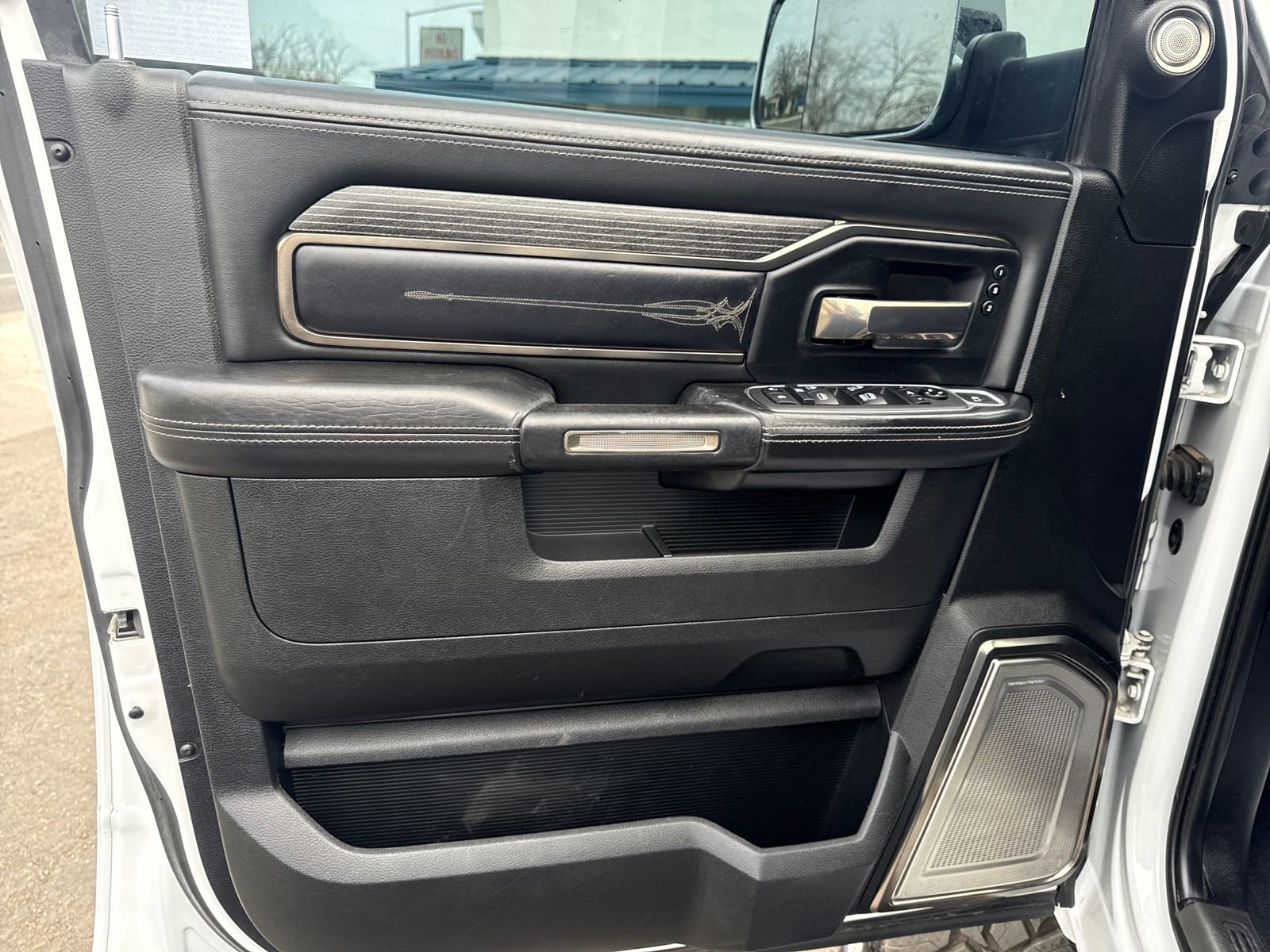 Used 2021 RAM 2500 Limited image 10