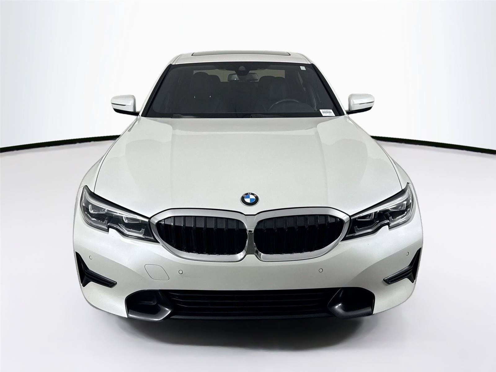 Used 2019 BMW 330i xDrive Sedan w/ Convenience Package AWD/4WD image 9
