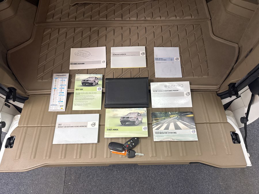 Used 2012 Volvo XC90 3.2 image 20