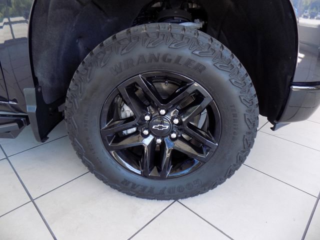 Used 2023 Chevrolet Silverado 1500 Custom Trail Boss AWD/4WD image 14