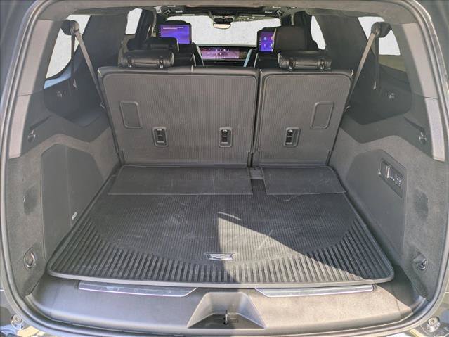 Used 2025 Cadillac Escalade ESV Sport Platinum w/ LPO, Floor Liner Package AWD/4WD image 6
