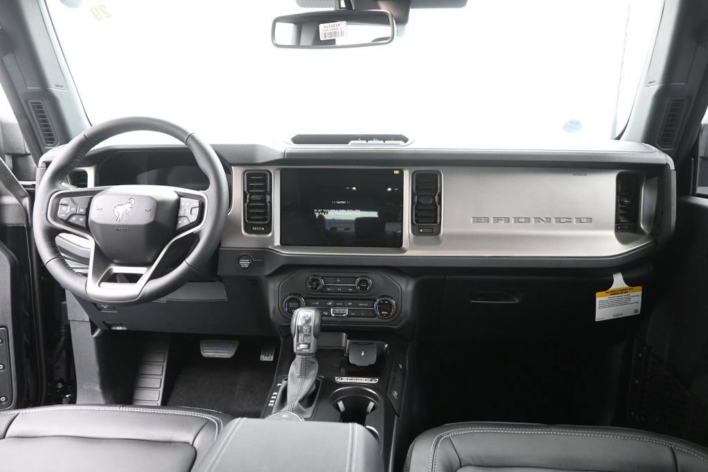 New 2026 Ford Bronco Outer Banks AWD/4WD image 25