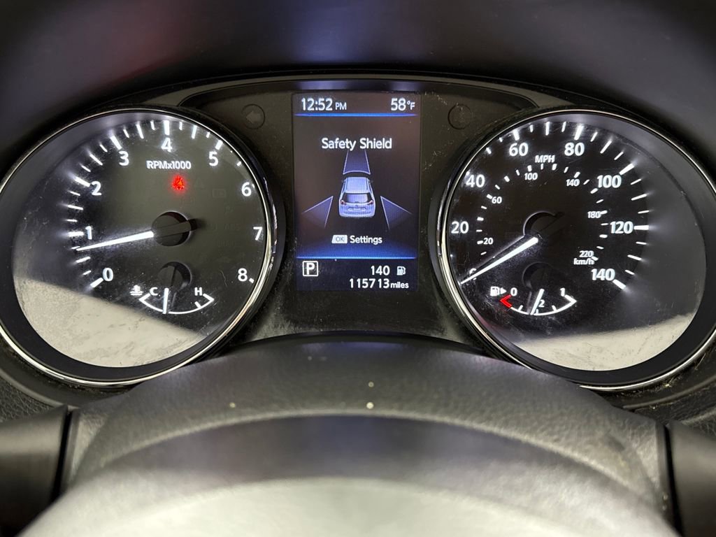 Used 2018 Nissan Rogue S image 14