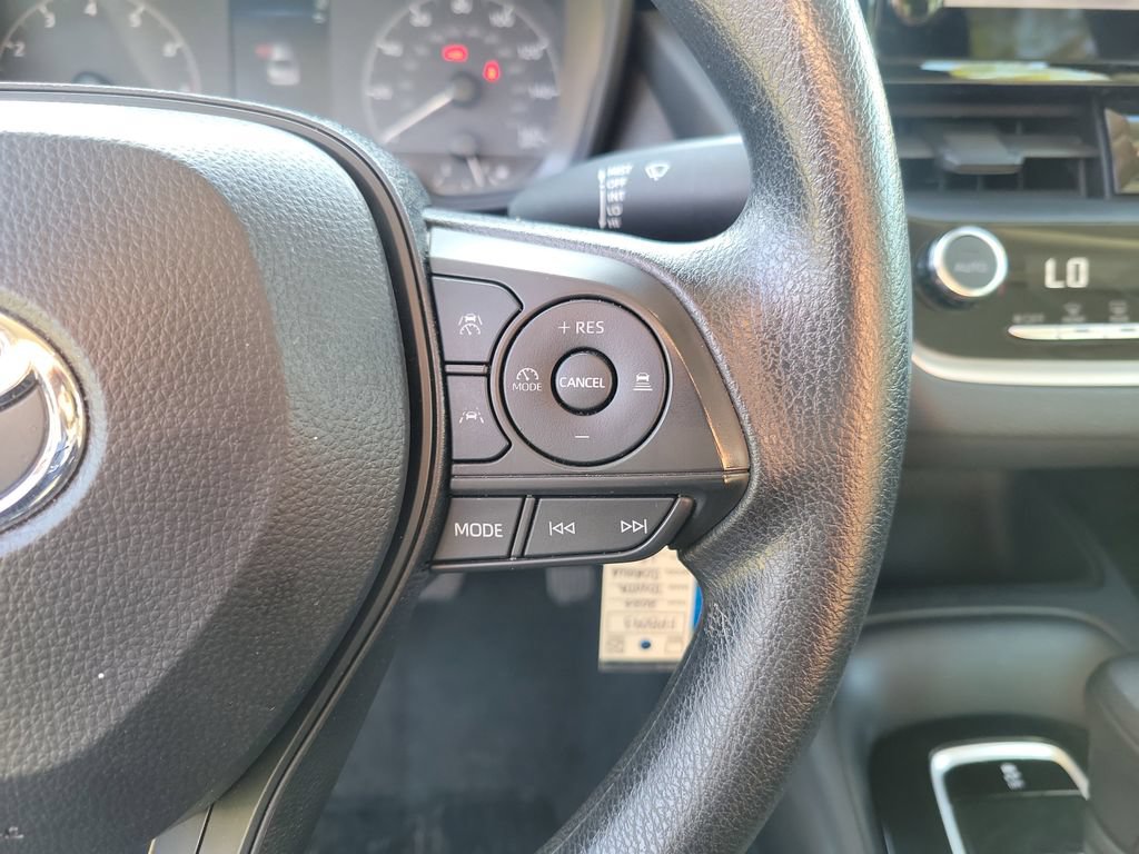 Used 2024 Toyota Corolla LE FWD image 18