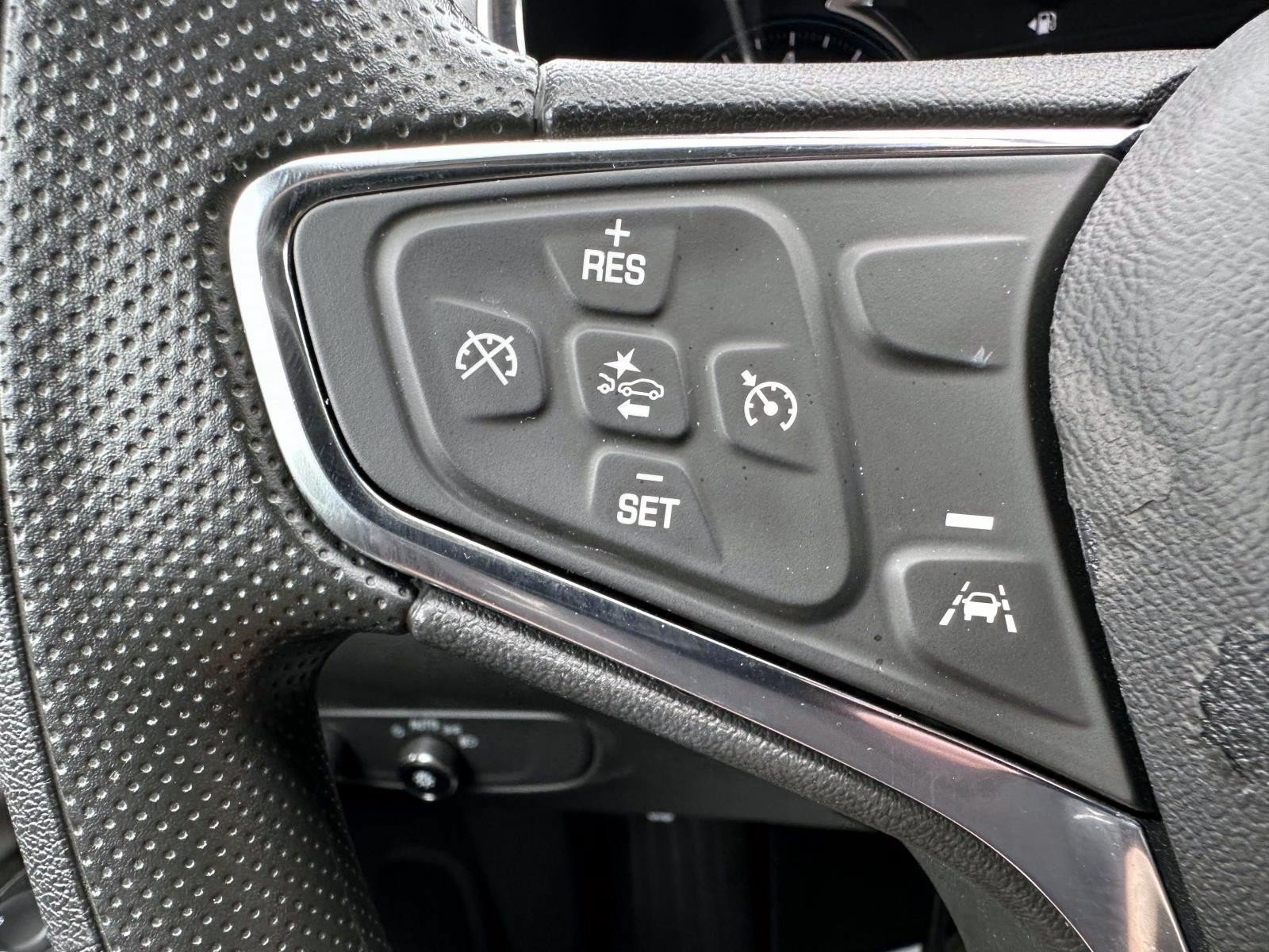 Used 2023 Chevrolet Equinox LS w/ LS Convenience Package AWD/4WD image 16