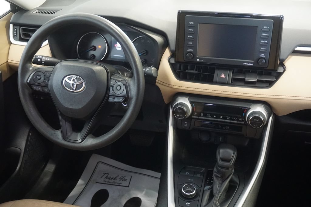 Used 2022 Toyota RAV4 LE AWD/4WD image 27