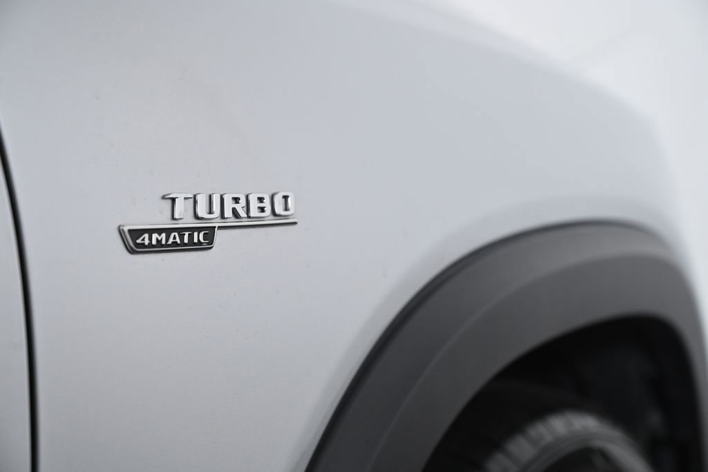 Used 2022 Mercedes-Benz GLB 35 AMG 4MATIC image 13