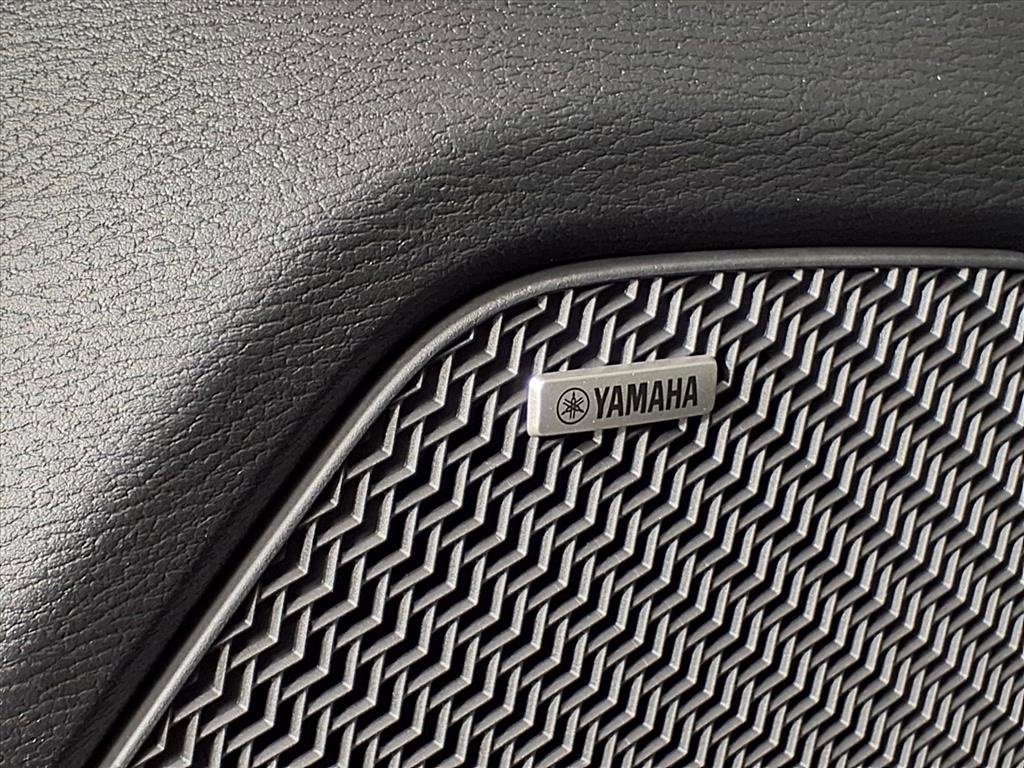 New 2025 Mitsubishi Outlander SE image 21