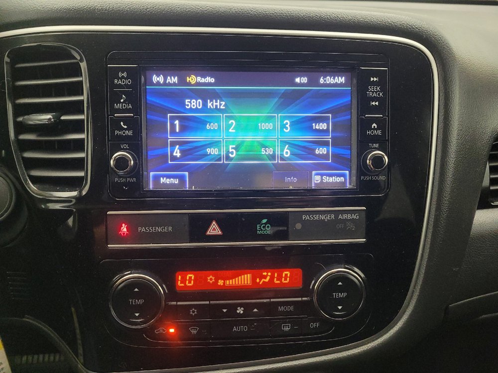 Used 2019 Mitsubishi Outlander ES AWD/4WD image 25