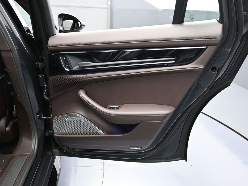New 2026 Porsche Panamera GTS image 27
