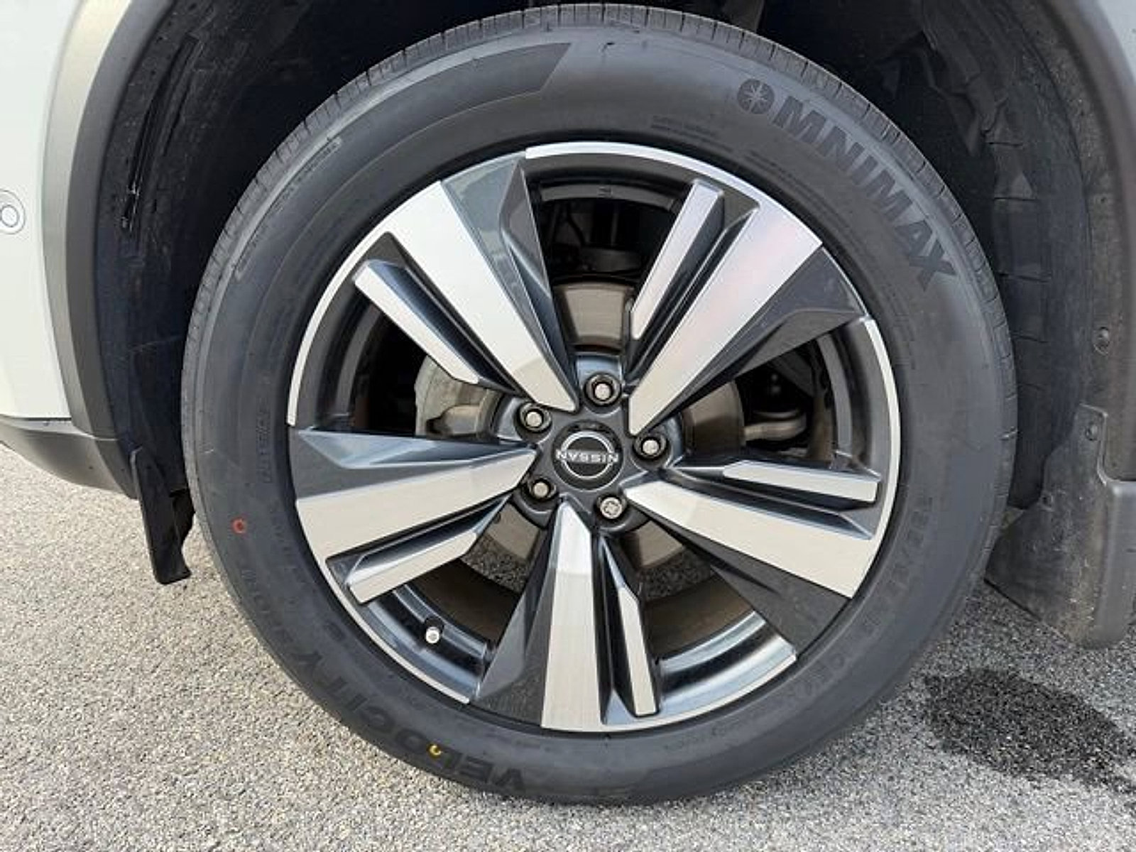 Used 2023 Nissan Rogue SL w/ SL Premium Package AWD/4WD image 23