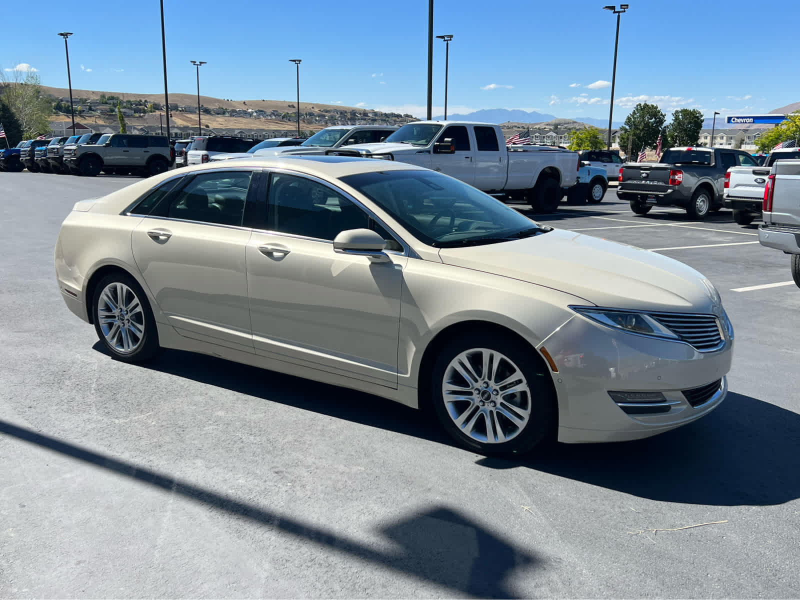 Used 2014 Lincoln MKZ Hybrid w/ Equipment Group 202A Reserve FWD image 5