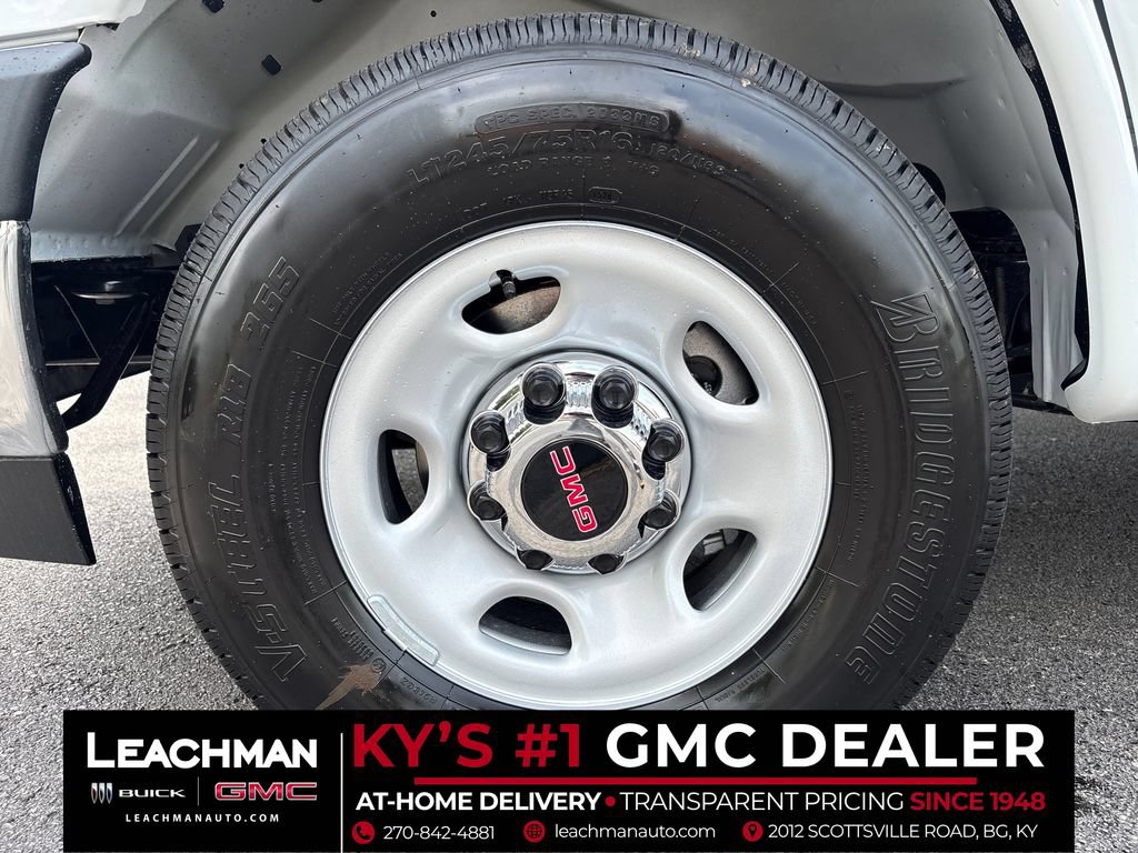 New 2026 GMC Savana 3500 LT w/ LT Preferred Equipment Group RWD image 30