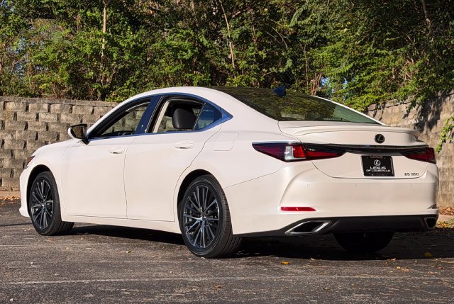 Certified 2024 Lexus ES 350 w/ Premium Package FWD image 9