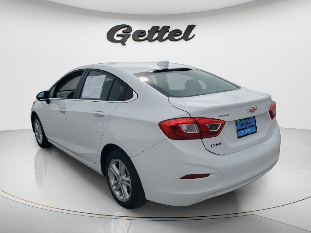 Used 2017 Chevrolet Cruze LT w/ Convenience Package FWD image 7