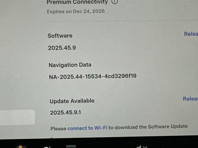 Used 2023 Tesla Model Y Long Range image 28