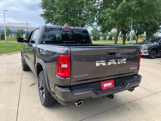 New 2026 RAM 1500 Laramie w/ Sport Appearance Package AWD/4WD image 8