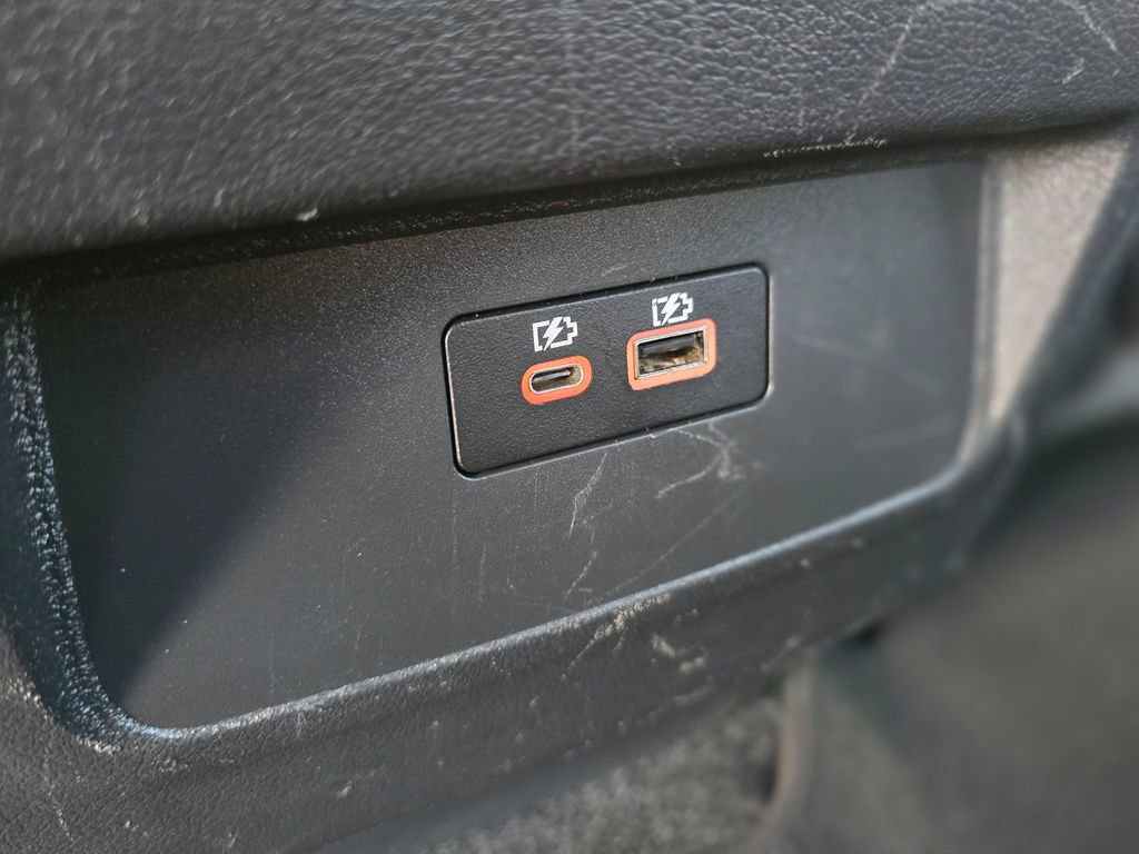 Used 2023 Nissan Frontier SV image 17