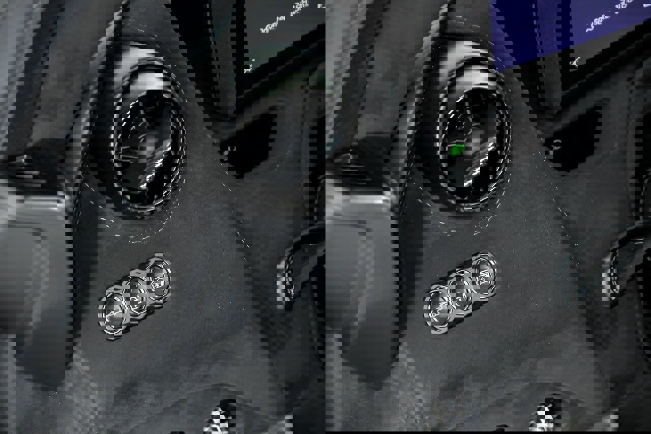 Used 2018 McLaren 720S Performance image 30