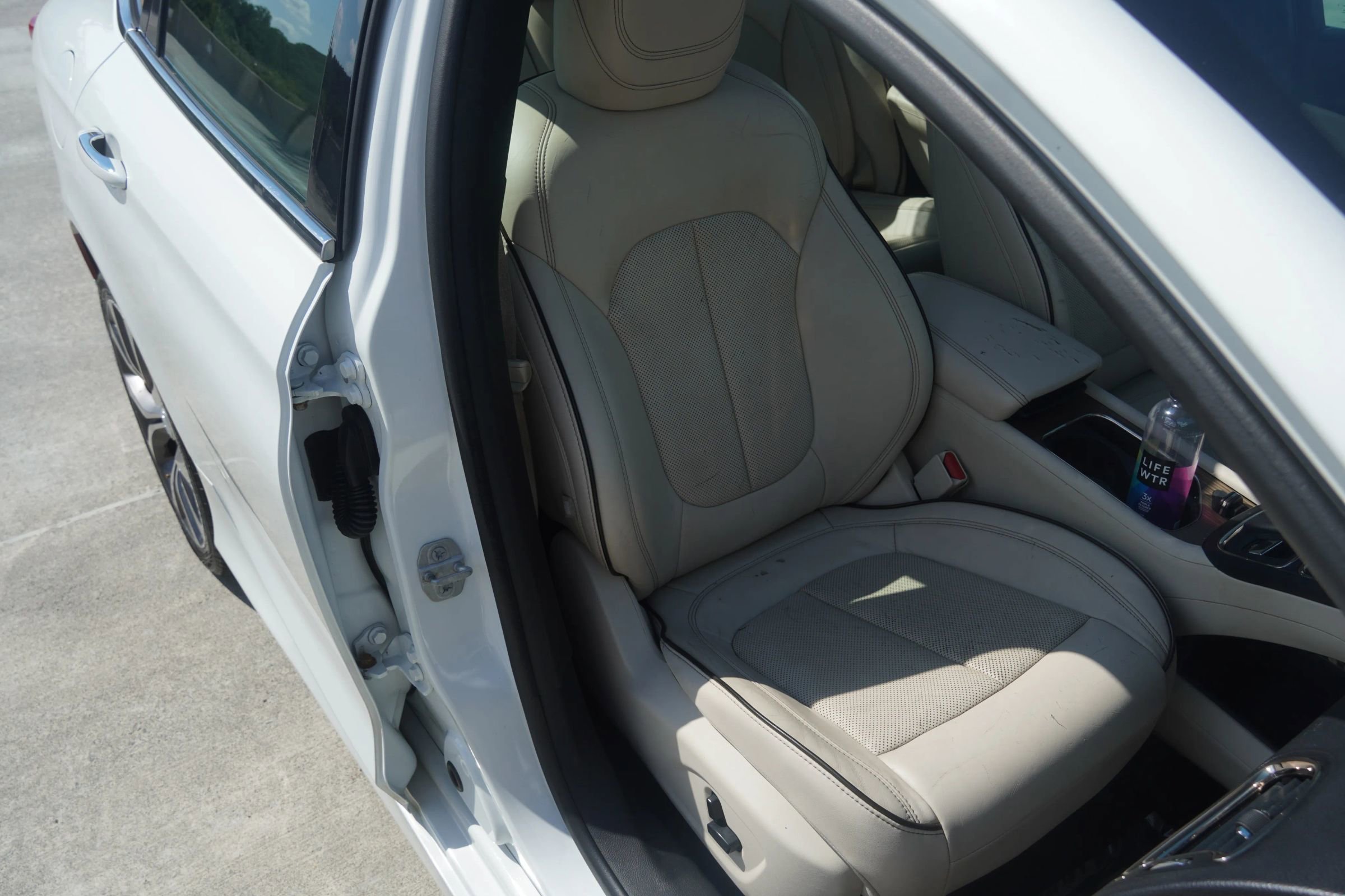 Used 2015 Chrysler 200 C w/ Navigation & Sound Group I image 34