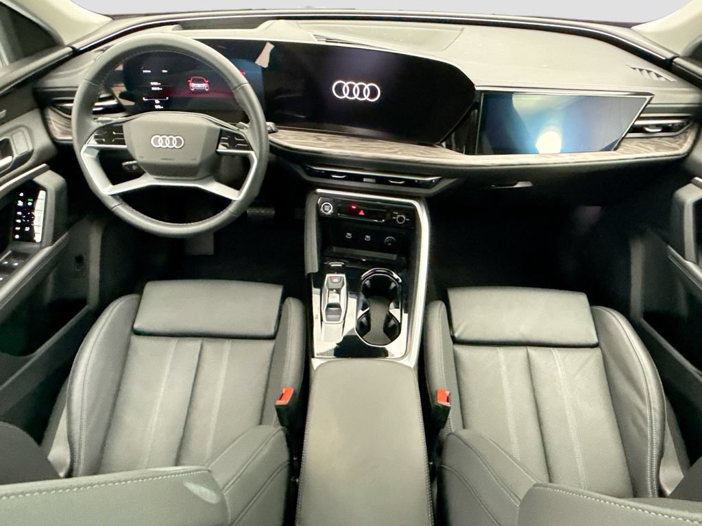 Certified 2025 Audi Q5 Prestige AWD/4WD image 13