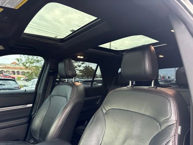 Used 2018 Ford Explorer Sport w/ Equipment Group 401A AWD/4WD image 2