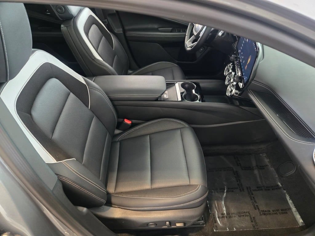 Certified 2024 Chevrolet Blazer EV LT AWD/4WD image 5