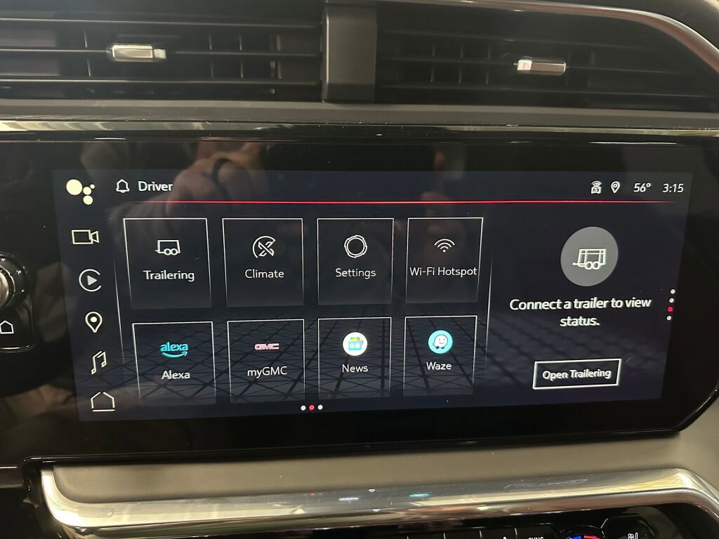 Certified 2025 GMC Sierra 2500 Denali Ultimate w/ Max Trailering Package image 17