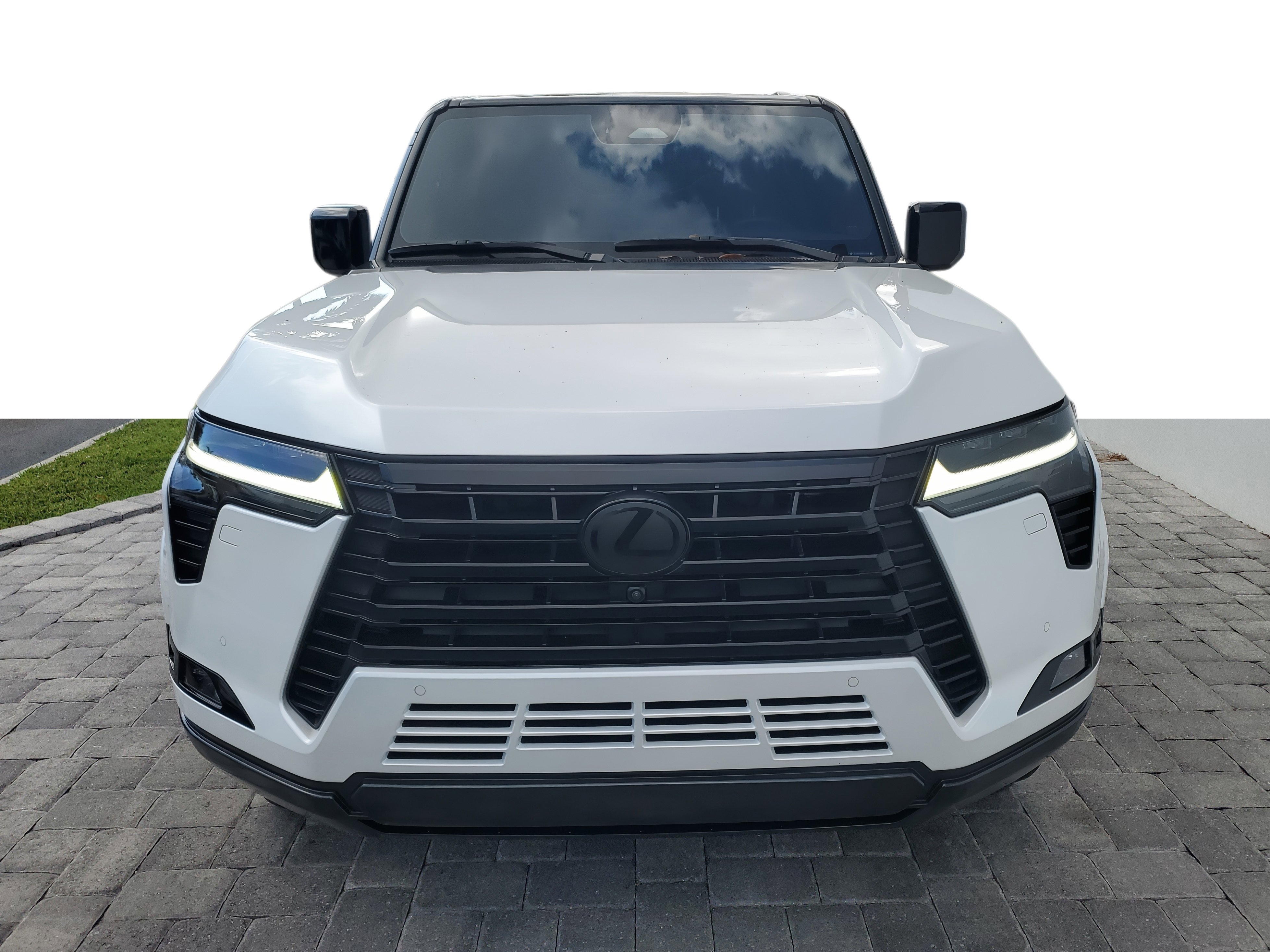 Used 2024 Lexus GX 550 image 2