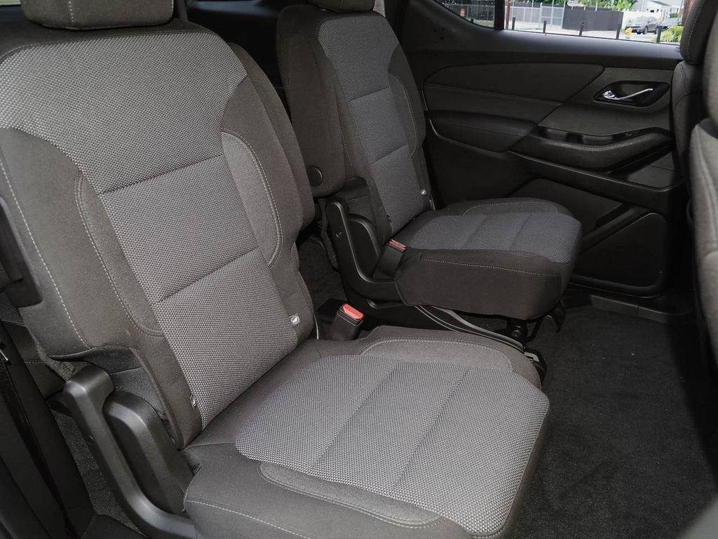 Certified 2023 Chevrolet Traverse LT FWD image 19