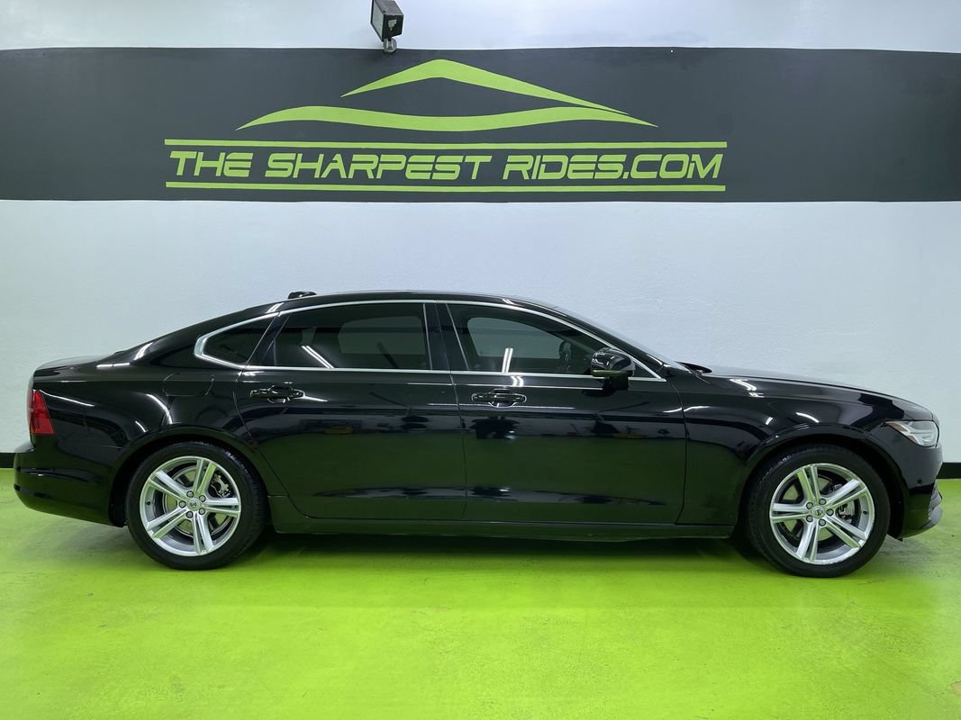 Used 2018 Volvo S90 T5 Momentum w/ Convenience Package FWD image 11