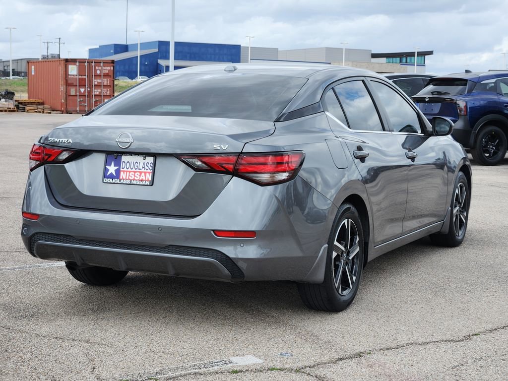 Used 2024 Nissan Sentra SV image 3