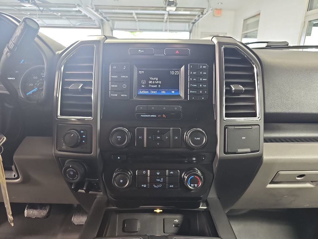 Used 2016 Ford F150 XLT w/ Equipment Group 301A Mid AWD/4WD image 25
