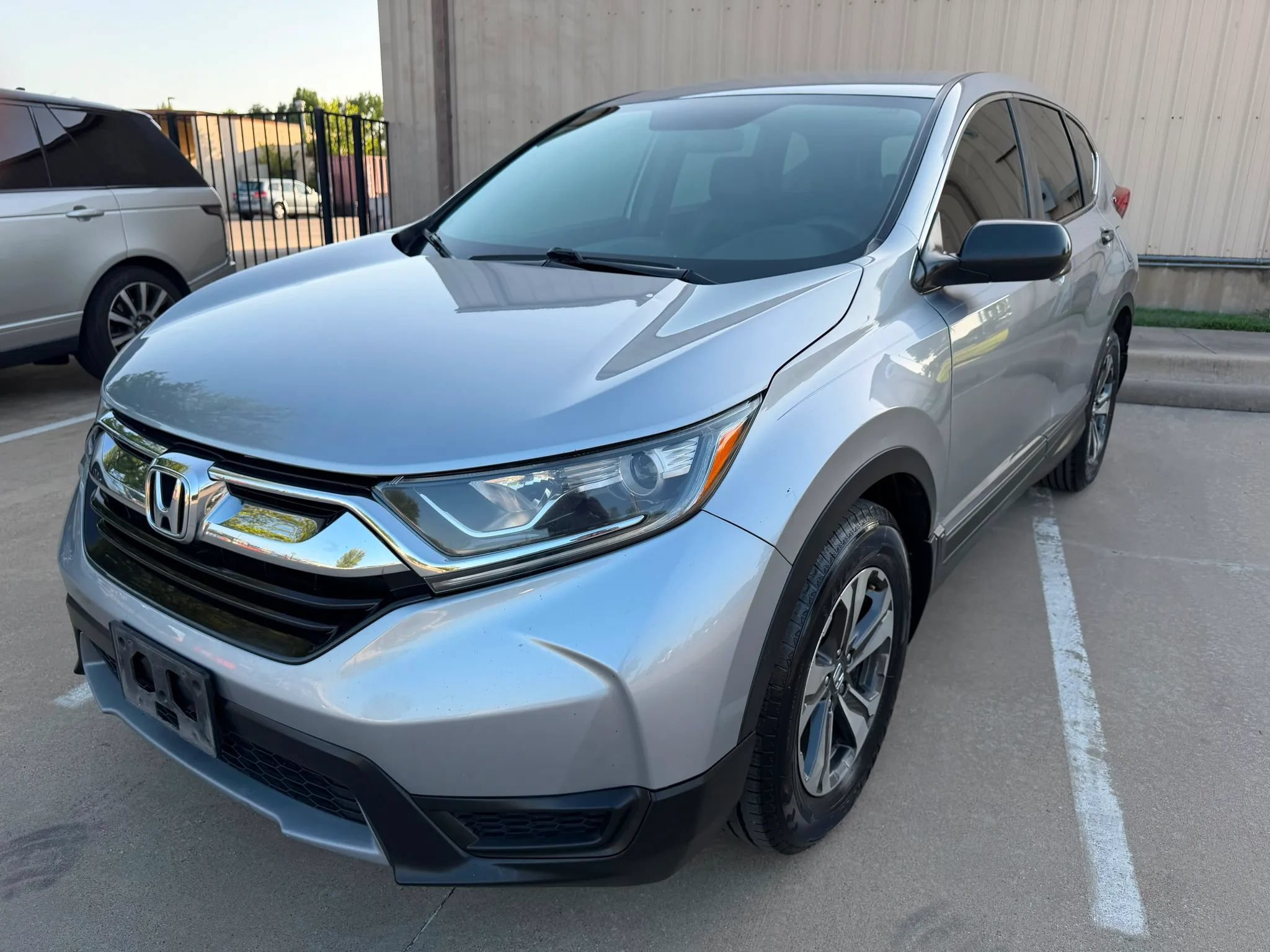 Used 2018 Honda CR-V LX image 2