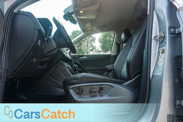Used 2021 Volkswagen Tiguan SE FWD image 18