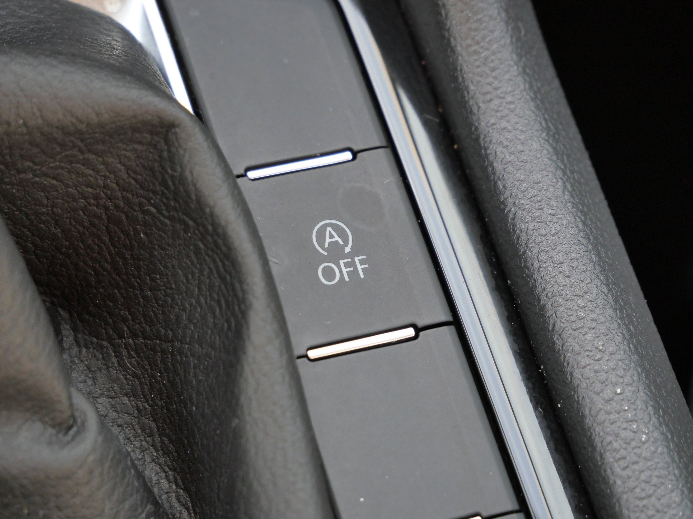 Certified 2023 Volkswagen Taos S w/ IQ Drive S Package image 29