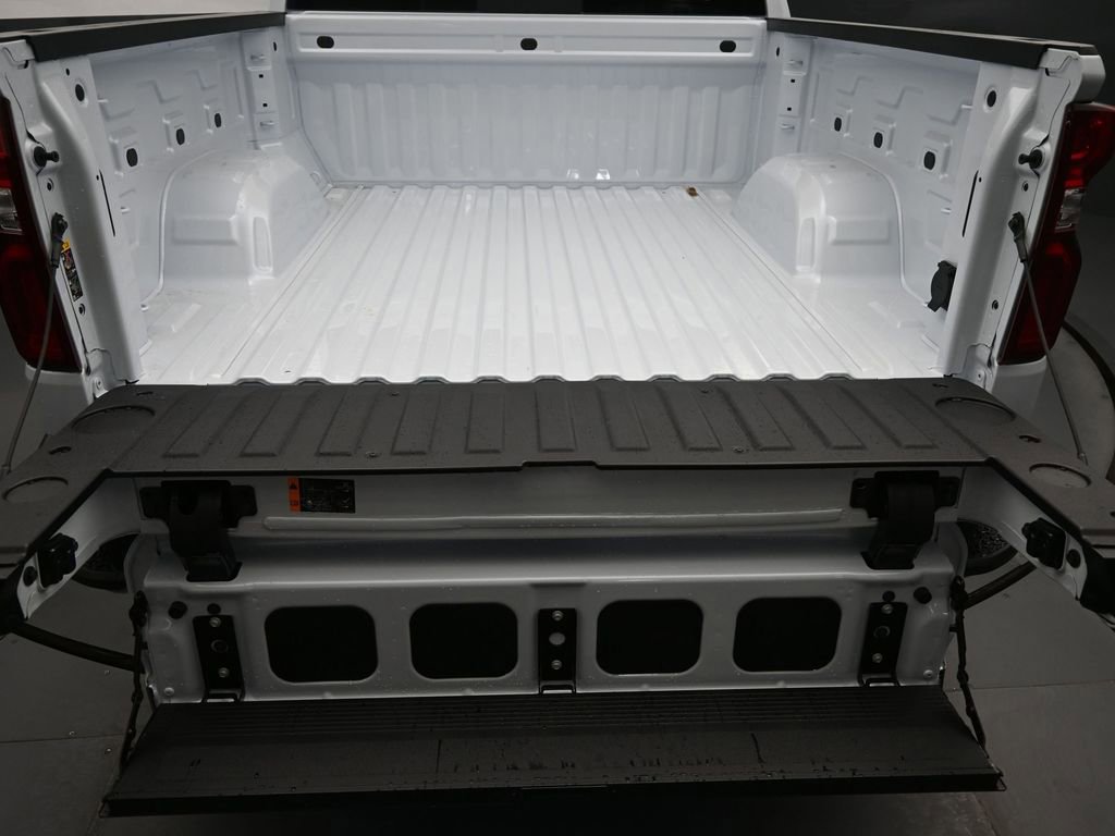 New 2026 Chevrolet Silverado 1500 LTZ w/ Z71 Off-Road Package image 9