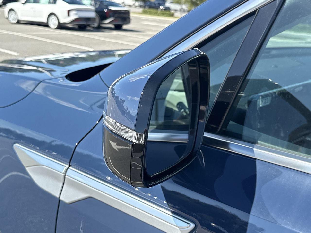 New 2026 Kia Sorento S w/ S Panoramic Sunroof Package FWD image 11