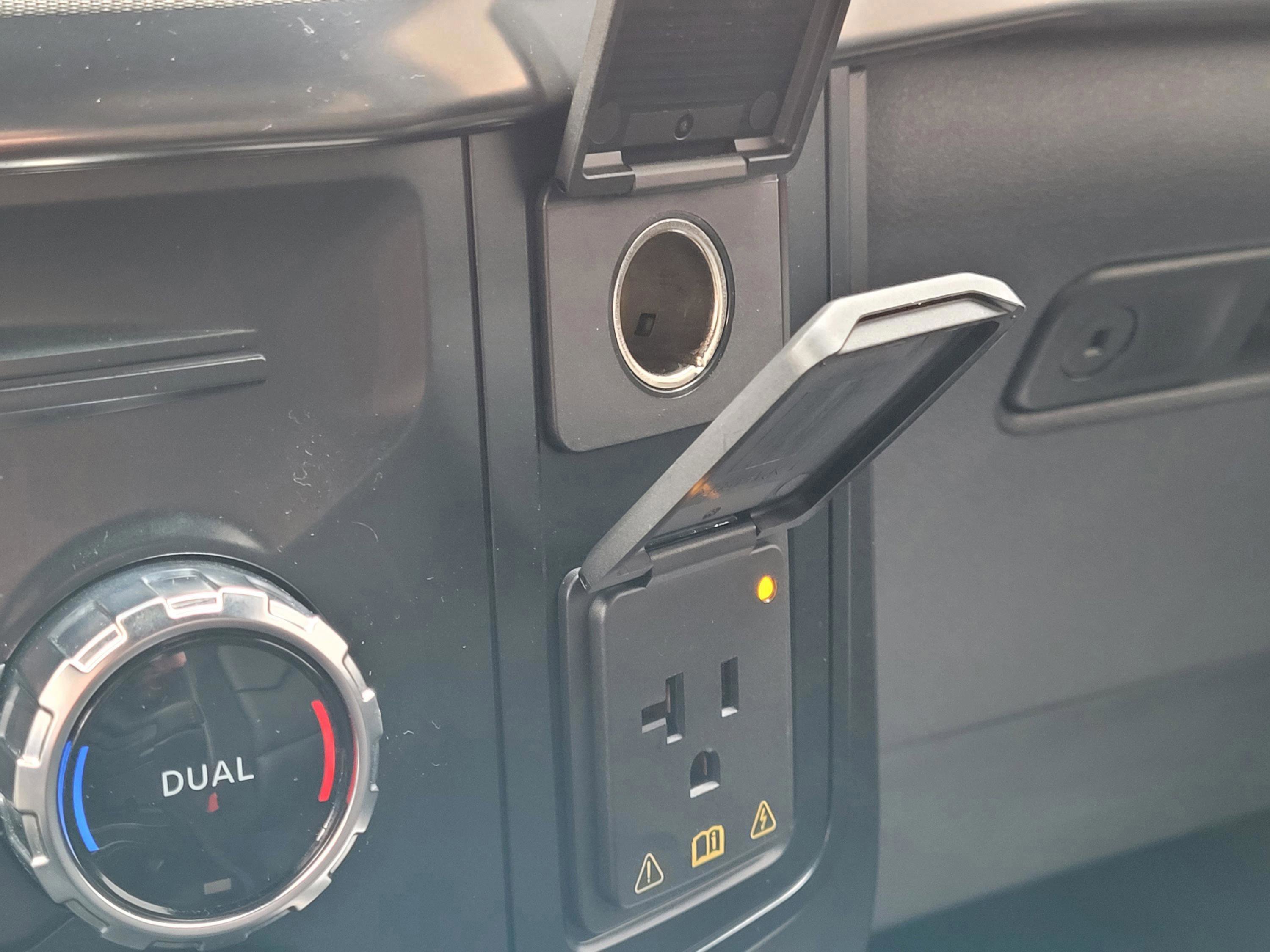 Used 2025 Ford F150 Raptor image 39
