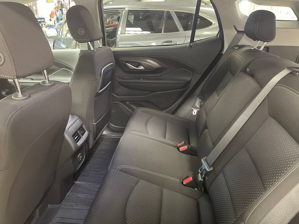 Used 2024 GMC Terrain SLE w/ Driver Convenience Package AWD/4WD image 27